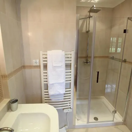 Alvura Stunning Air-con Pool