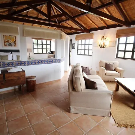 Alvura Stunning Air-con Pool Mexilhoeira Grande
